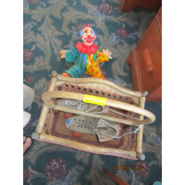 RATTAN BASKET W/CLOWN & ROLLER SKATES