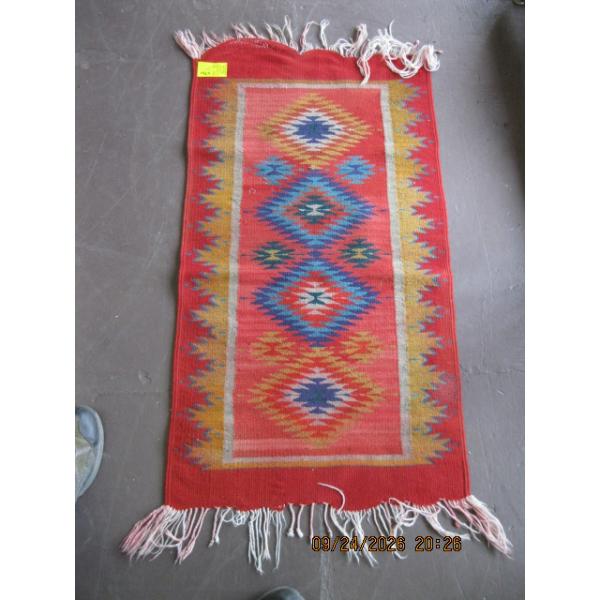SM. RUG/WALL HANGING