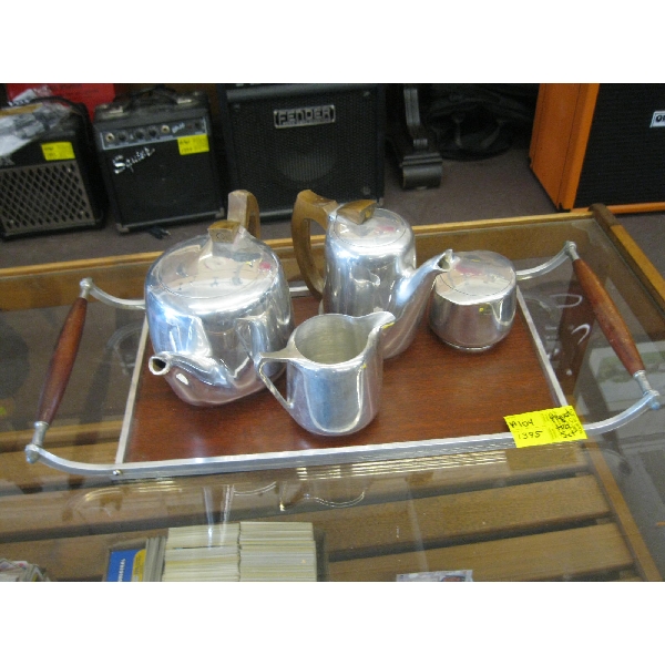 PIQUOT TEA SERVICE W/SERVING TRAY