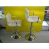Image 2 : 2 WHITE STOOLS