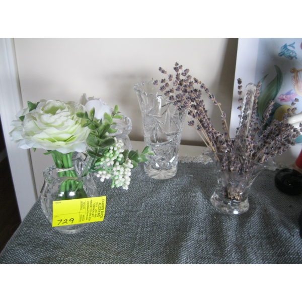 4 SM. CRYSTAL PIECES