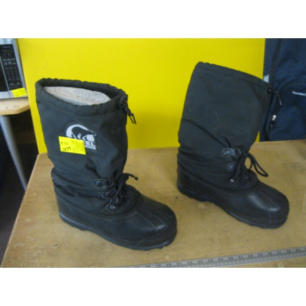 PAIR OF SORREL WINTER BOOTS, SZ 10