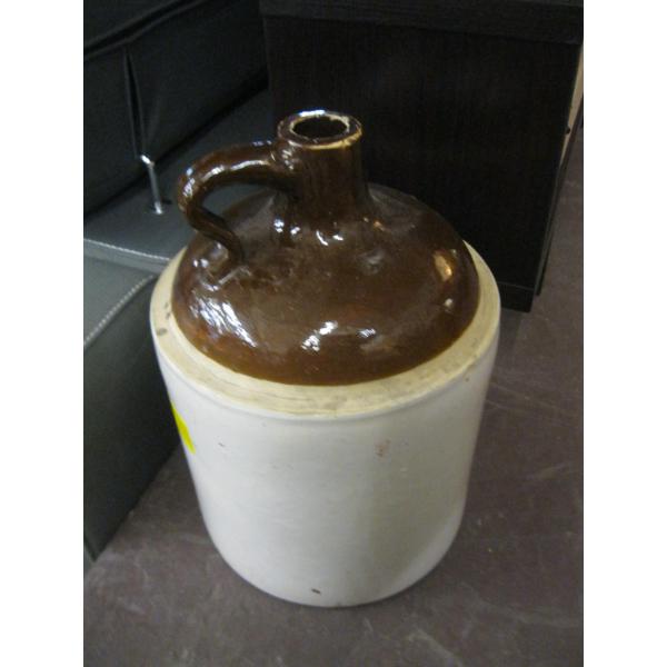 LG. CROCKERY JUG