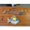 Image 1 : CERAMIC FISH & METAL SIGN