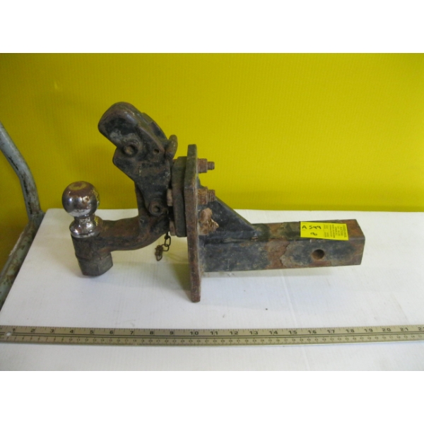 RECEIVER TRAILER PINTLE HITCH