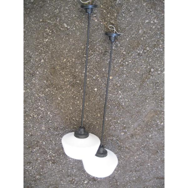 2 CEILING MOUNT LIGHT FIXTURES