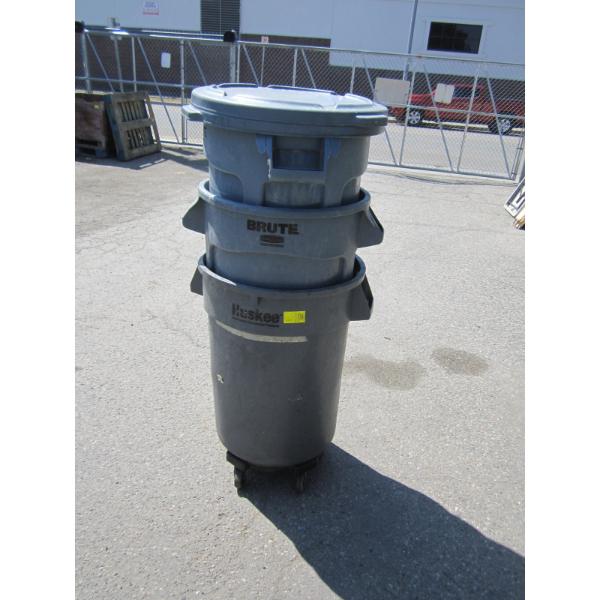 3 GARBAGE CANS