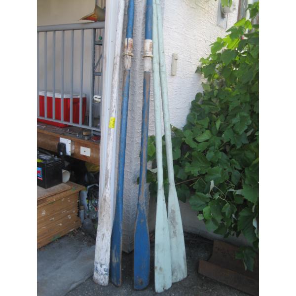 5 WOODEN OARS
