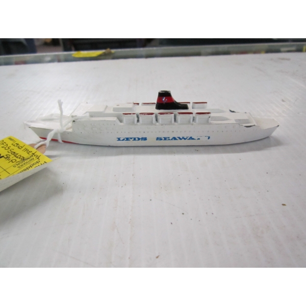 LEAD METAL DFDS SEAWAY SHIP