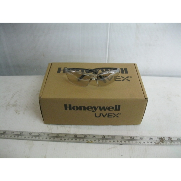 NEW BOX OF 10 PAIR SAFETY GLASSES