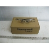 Image 1 : NEW BOX OF 10 PAIR SAFETY GLASSES