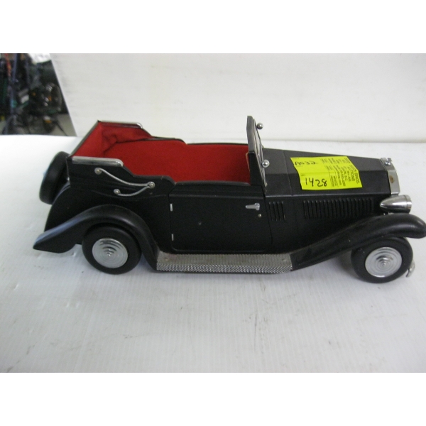 CAR DECANTER & SHOTGLASS HOLDER