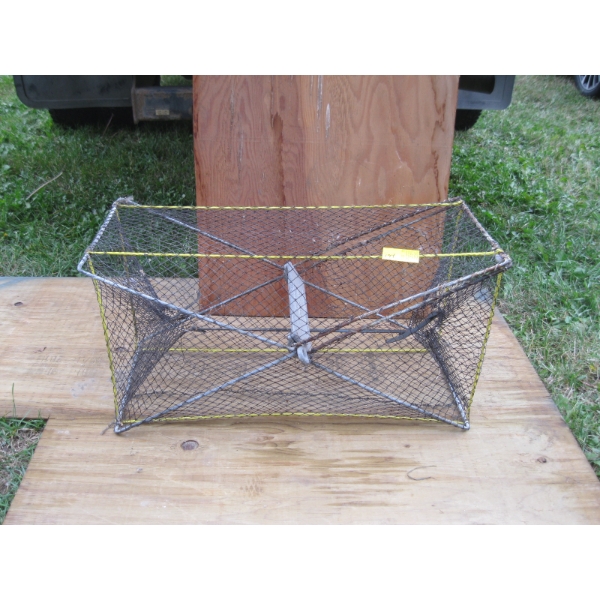FOLDING CRAB TRAP