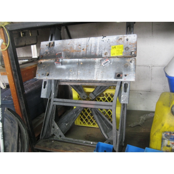 FOLDING BLACK & DECKER WORKMATE BENCH