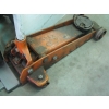 Image 2 : 2 1/2 TON HYDRAULIC FLOOR JACK