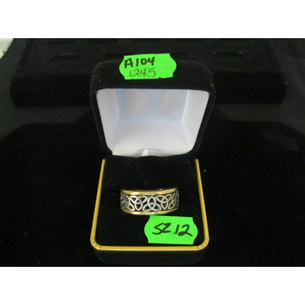 MEN'S 10KT GOLD & WHITE GOLD RING, 8.9G, SZ 12