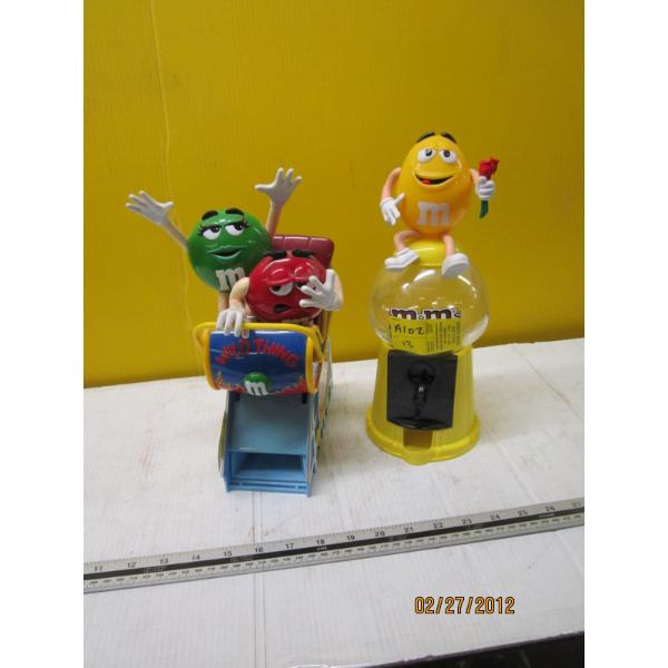2 M&M FIGURINES