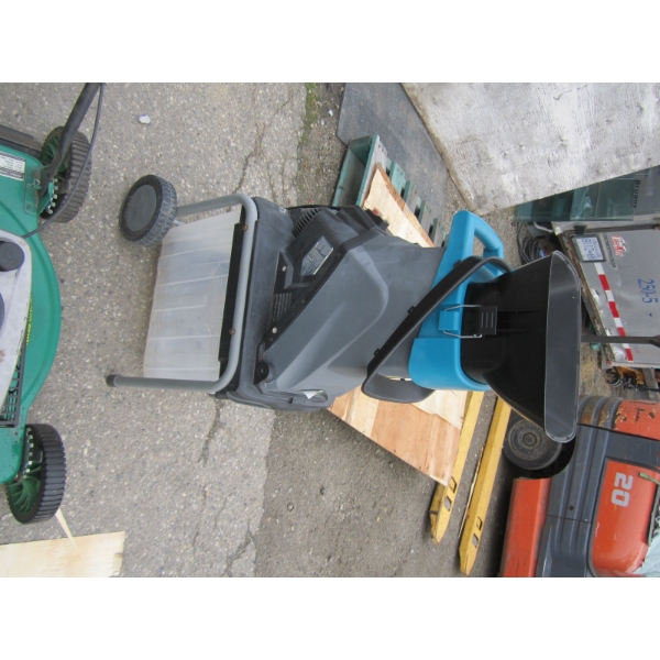 YARDWORKS LEAF SHREDDER