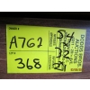 Image 4 : 2 DOOR WOOD GRAIN CABINET