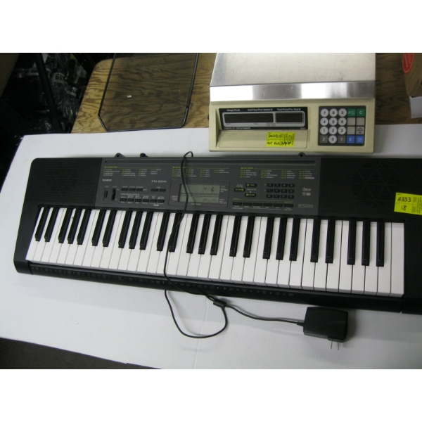 CASIO ELECTRIC KEYBOARD