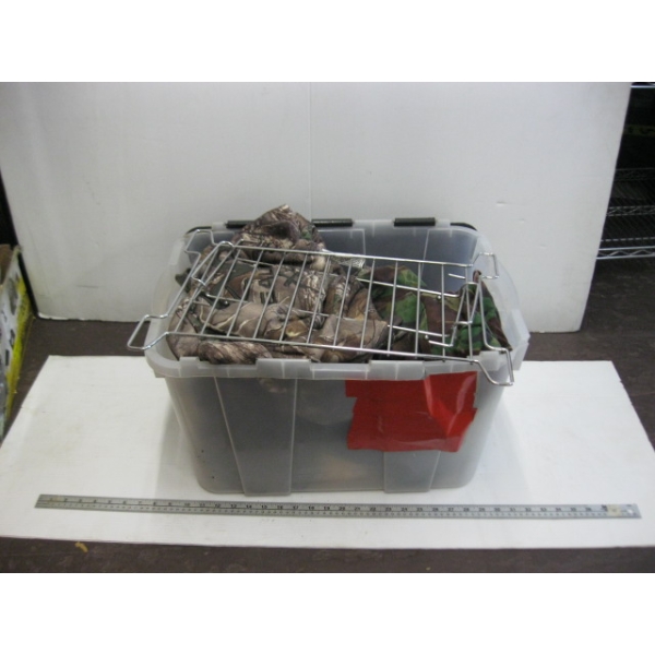 BIN OF MISC. HUNTING & FISHING GLOVES, TOQUES, CAMMO GEAR, ETC.