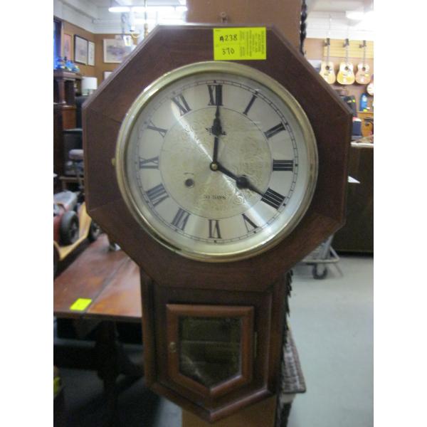 31 DAY CLOCK W/PENDULUM
