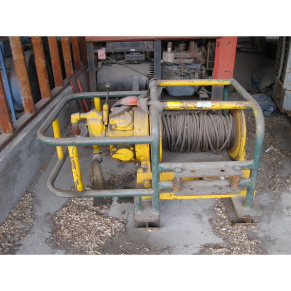 HEAVY DUTY AIR DRIVEN WINCH