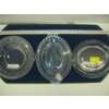 Image 2 : 3 VINTAGE GLASS PLATES & STANDS