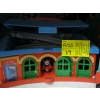 Image 6 : THOMAS TRAIN ITEMS