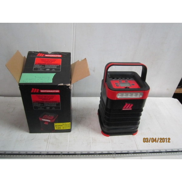 MOTOMASTER DIGITAL TIRE INFLATOR - WORKS ON CAR PLUG ONLY