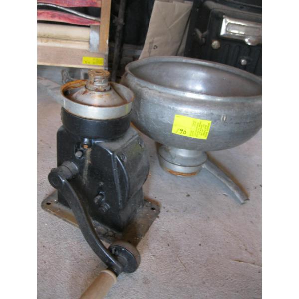 SM. TABLETOP HAND CRANK CREAM SEPARATOR