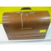 Image 2 : SINGER WOOD CASED SEWING MACHINE