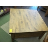 Image 2 : SQUARE SINGLE DRAWER COFFEE TABLE