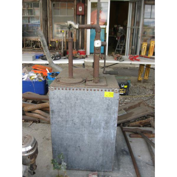 BOWSER OIL TANK W/HANDPUMP & DIPPING ROD