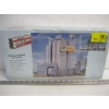 Image 2 : 3 HO SCALE ITEMS - CEMENT PLANT, STREET SYSTEM, ETC.