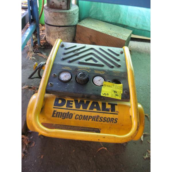 "AS IS" DEWALT COMPRESSOR - NOT RUNNING