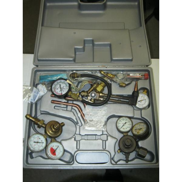 CASE W/ASST. OXY-ACETYLENE PIECES