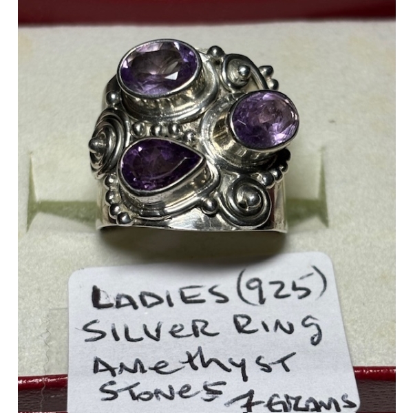 LADIES .925 SILVER RING W/AMETHYST STONES, 7G - SZ 6.5