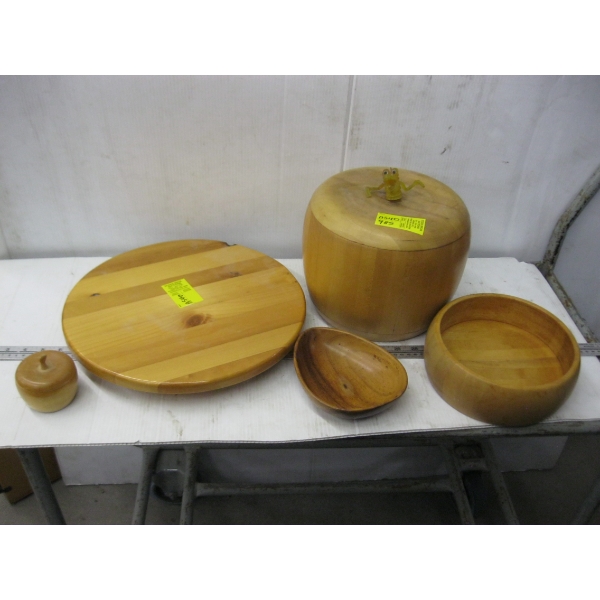 WOODEN LAZY SUSAN TURNTABLE & A LIDDED CONTAINER W/ASST. ITEMS INSIDE