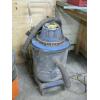 Image 1 : LG. VACUUM ON CASTORS