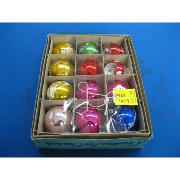 BOX OF VINTAGE CHRISTMAS BULBS