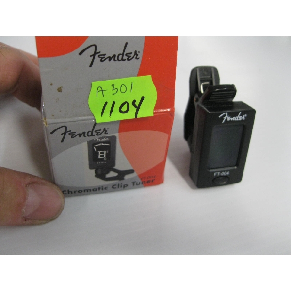 FENDER GUITAR TUNER