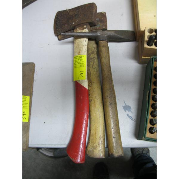 2 HATCHETS & CHIPPING HAMMER