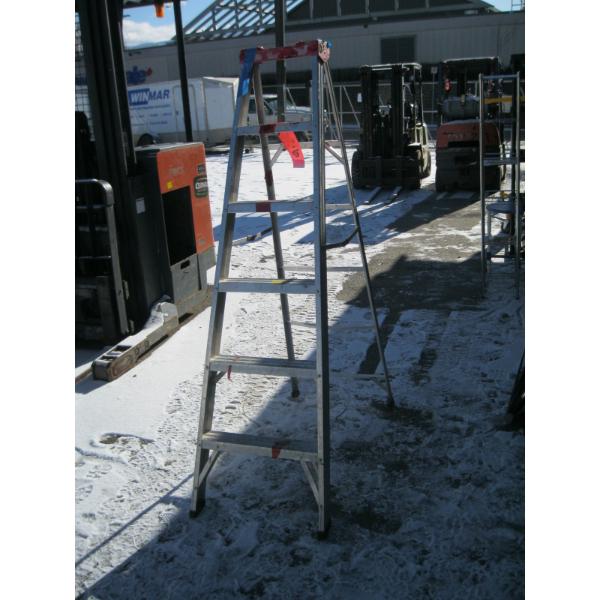 6' ALUMINUM STEPLADDER