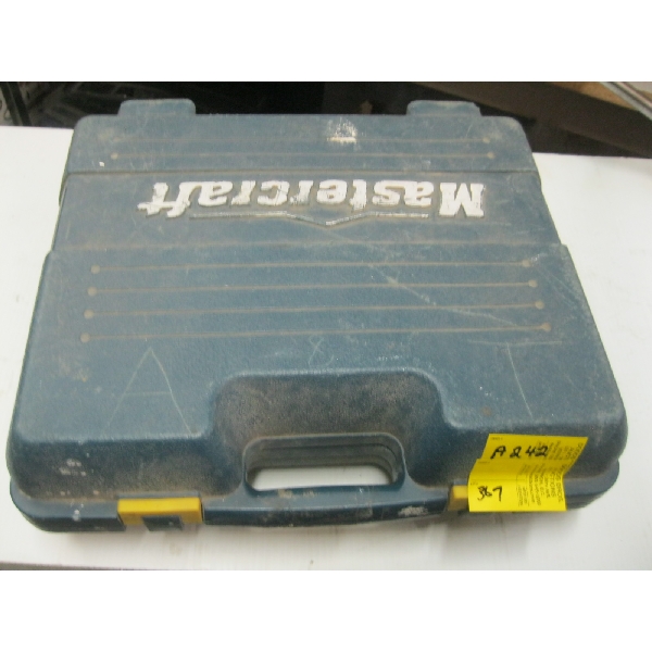 MASTERCRAFT CASED DRILL W/BITS & ACCESS.