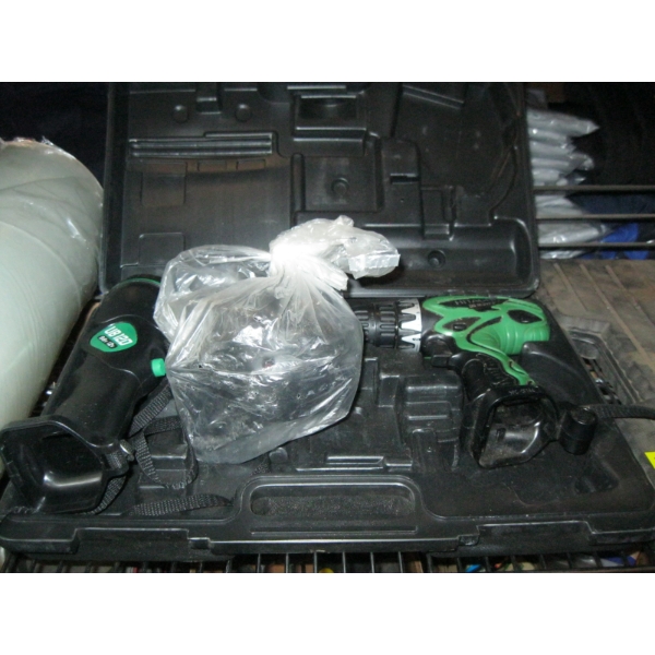 HITACHI DRILL - NO BATTERIES