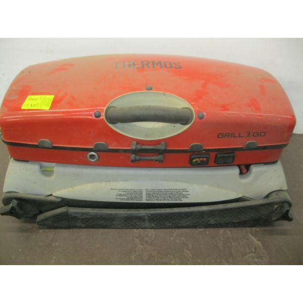 THERMOS GRILL TO GO ON STAND