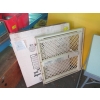 Image 2 : CAMPING TABLE & A CHILD'S SAFETY GATE