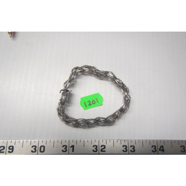 STERLING SILVER SM. BRACELET W/HEARTS