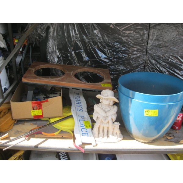 MISC. GARDEN ITEMS: PLANTER, FIGURINES, ETC.